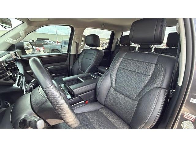 2024 Toyota TUNDRA 4X2 SR5