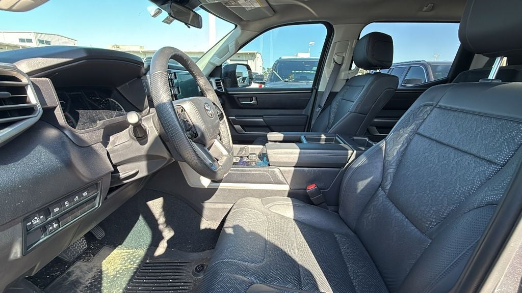 2024 Toyota TUNDRA 4X2 SR5
