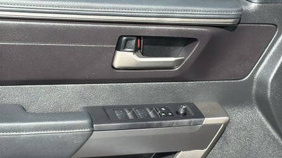 2024 Toyota TUNDRA 4X4 SR5