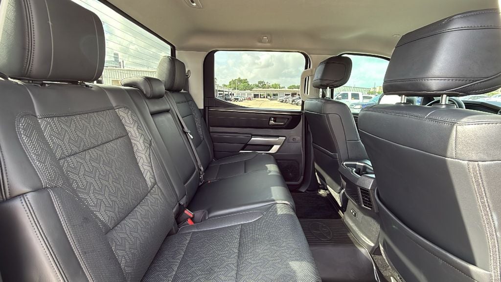 2024 Toyota TUNDRA 4X4 SR5