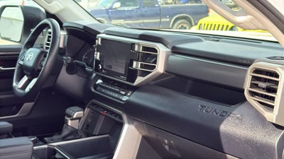 2024 Toyota TUNDRA 4X4 SR5