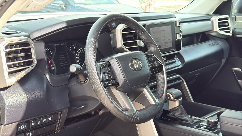 2024 Toyota TUNDRA 4X4 SR5