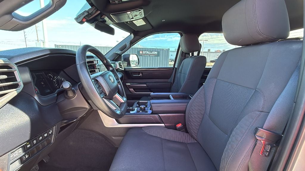 2025 Toyota TUNDRA 4X4 SR5