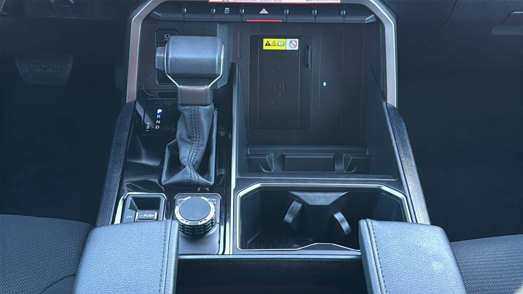 2025 Toyota TUNDRA 4X4 SR5