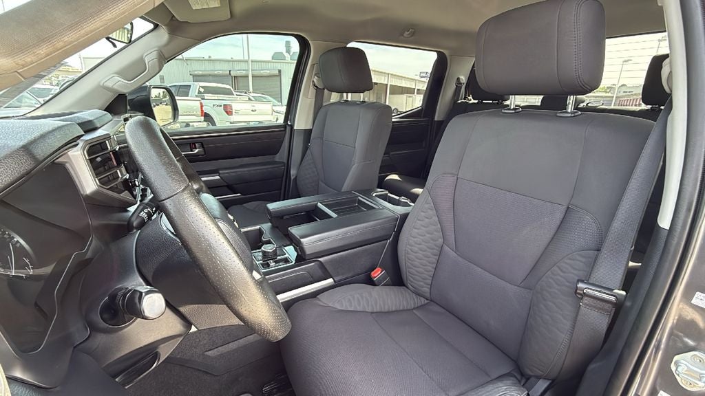 2023 Toyota TUNDRA 4X4 SR5