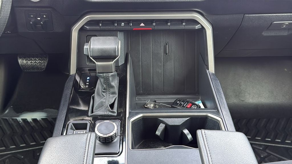 2023 Toyota TUNDRA 4X4 SR5