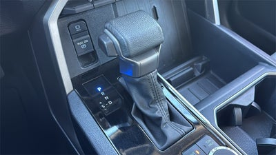 2024 Toyota TUNDRA 4X4 SR5