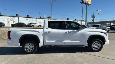 2024 Toyota TUNDRA 4X4 SR5