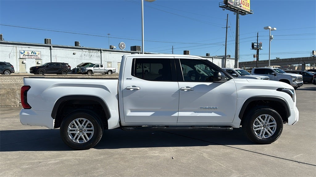 2024 Toyota TUNDRA 4X4 SR5
