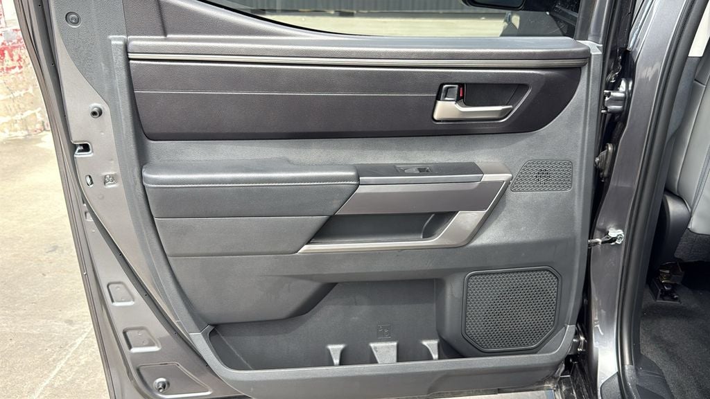 2024 Toyota TUNDRA 4X4 SR5