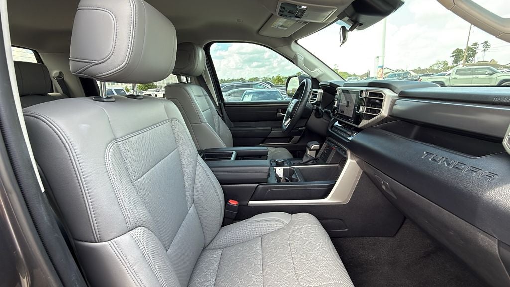 2024 Toyota TUNDRA 4X4 SR5