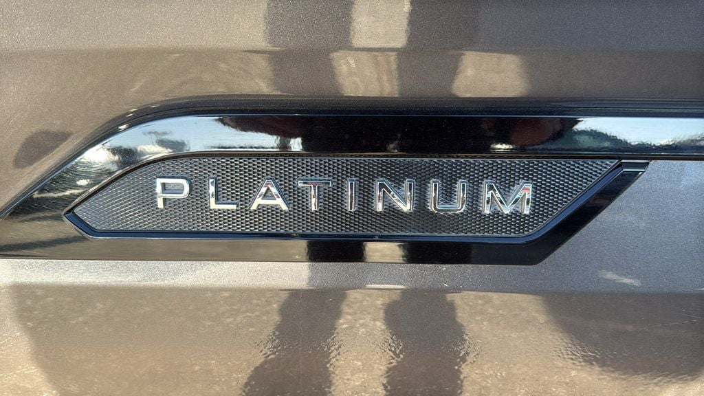 2023 Toyota TUNDRA 4X4 Platinum