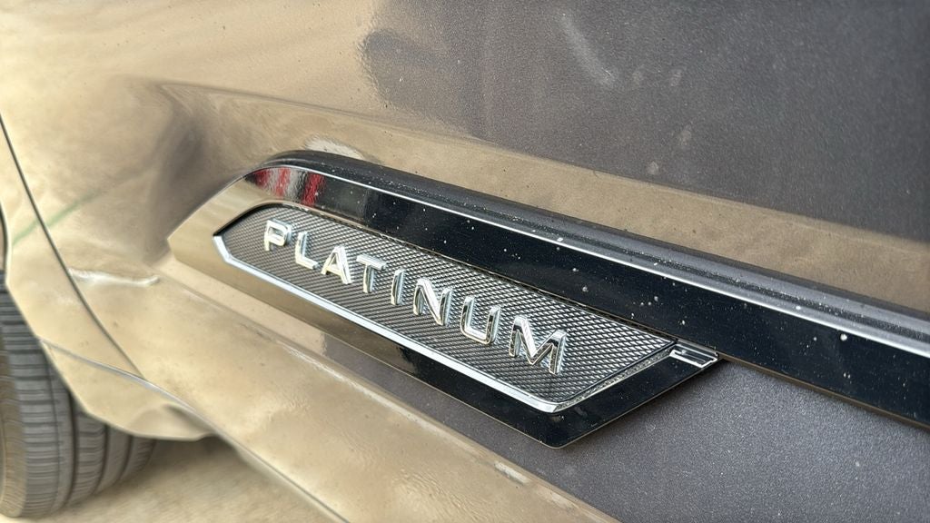 2023 Toyota TUNDRA 4X4 Platinum