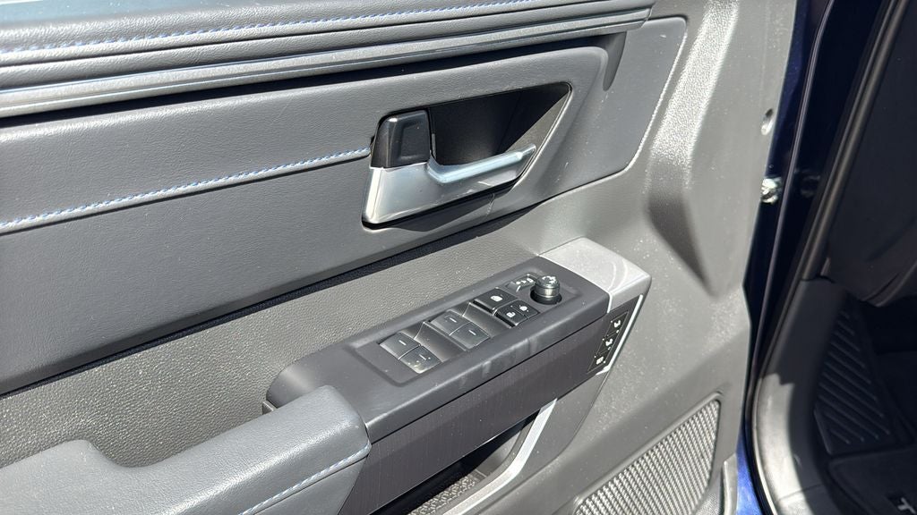 2024 Toyota TUNDRA 4X4 Platinum