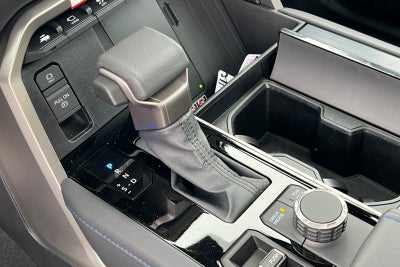 2026 Toyota Tundra i-FORCE MAX Platinum i-FORCE MAX