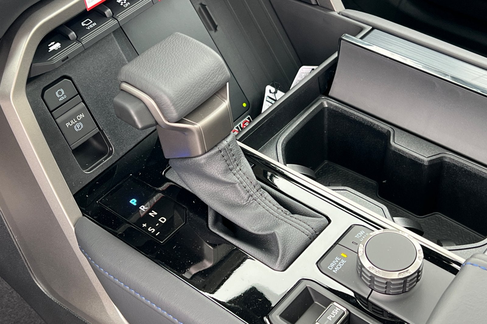2026 Toyota Tundra i-FORCE MAX Platinum i-FORCE MAX