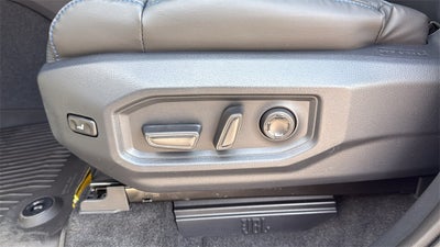 2026 Toyota Tundra i-FORCE MAX Platinum i-FORCE MAX