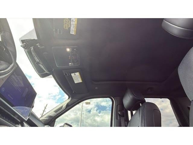 2025 Toyota TUNDRA HV 4X4 Platinum