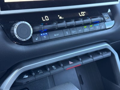 2025 Toyota Tundra i-FORCE MAX Platinum