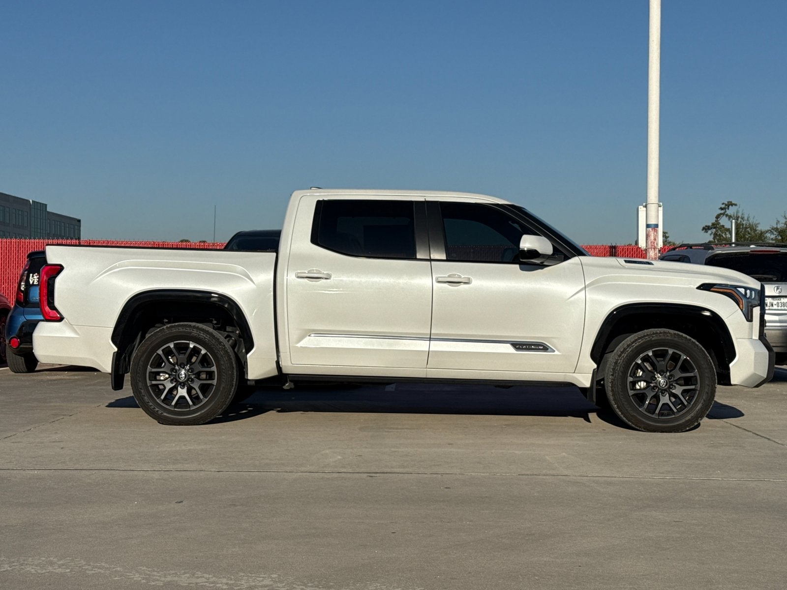 2025 Toyota Tundra i-FORCE MAX Platinum