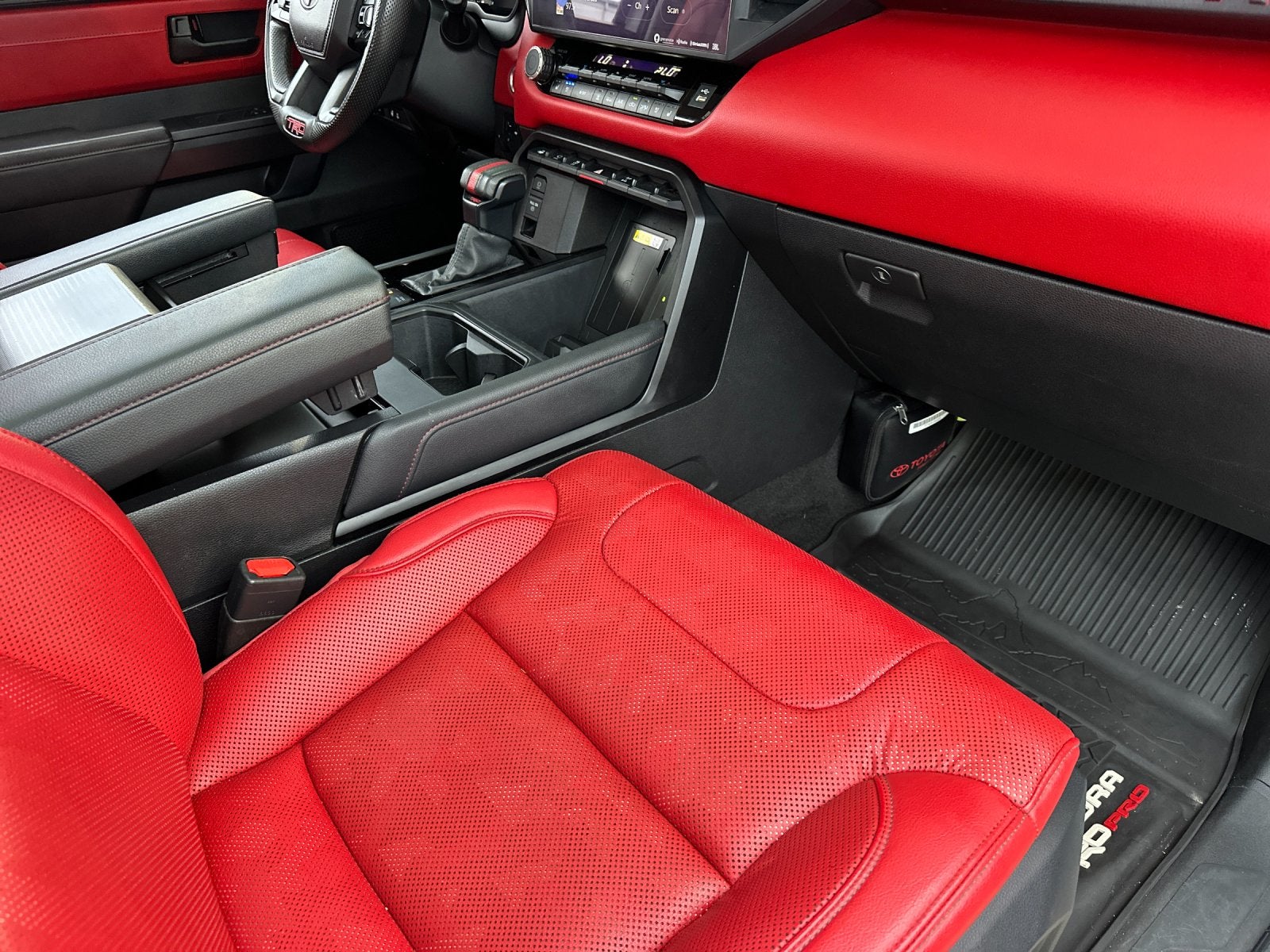 2022 Toyota Tundra i-FORCE MAX TRD Pro