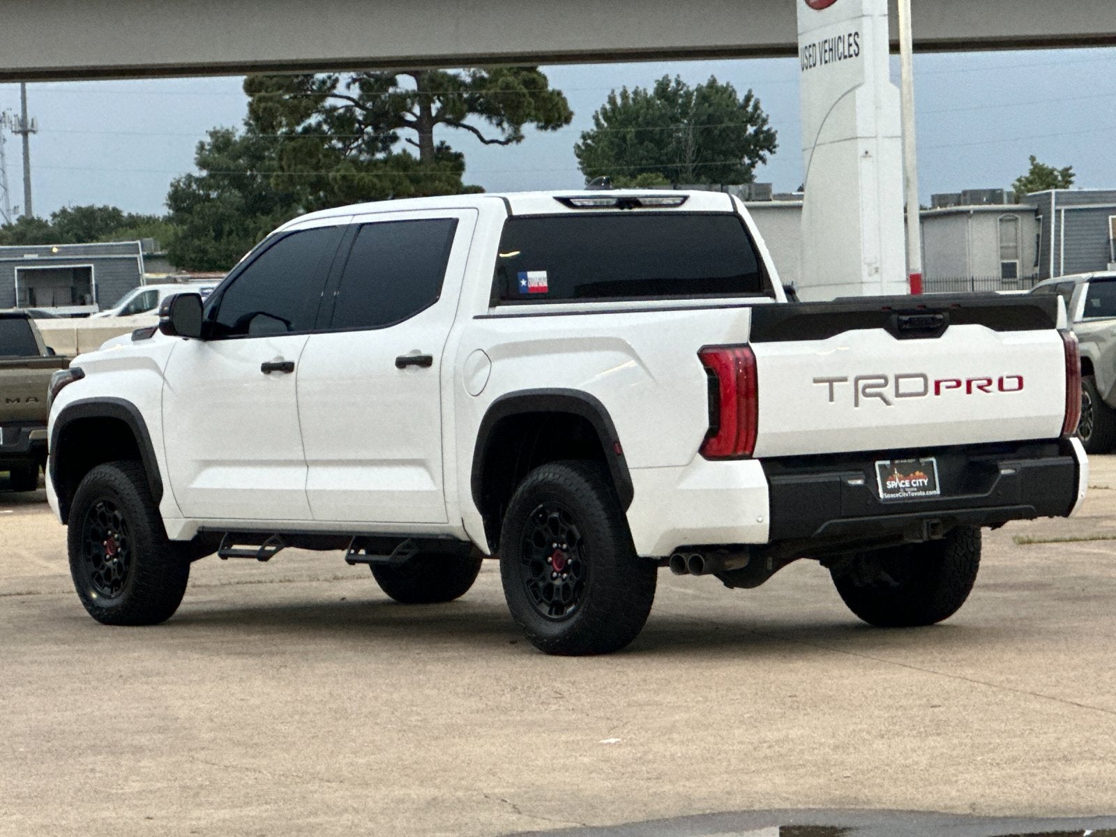 2022 Toyota Tundra i-FORCE MAX TRD Pro
