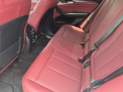 2025 BMW X4 xDrive30i