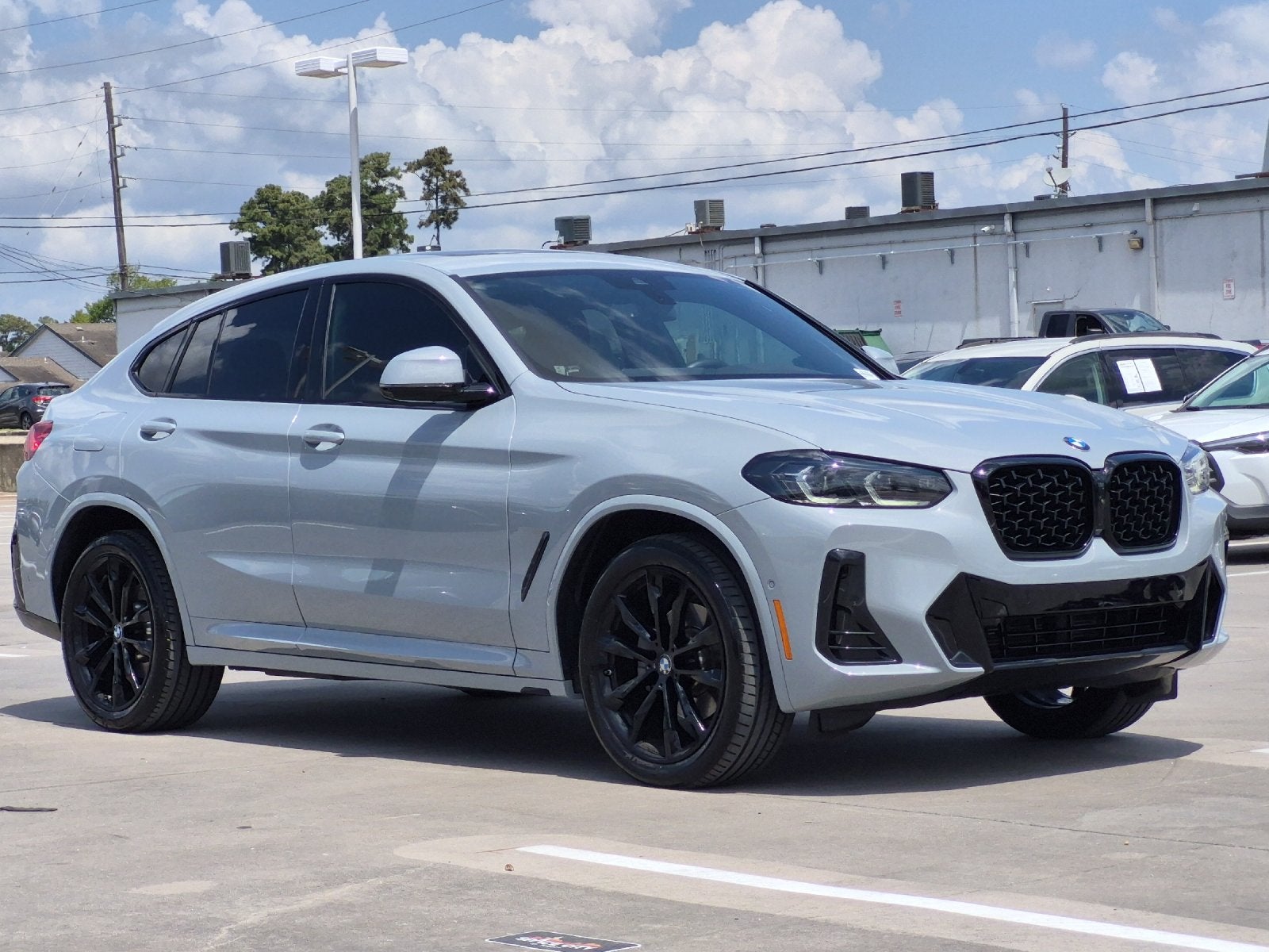 2025 BMW X4 xDrive30i