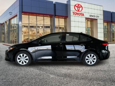 2027 Toyota Corolla LE