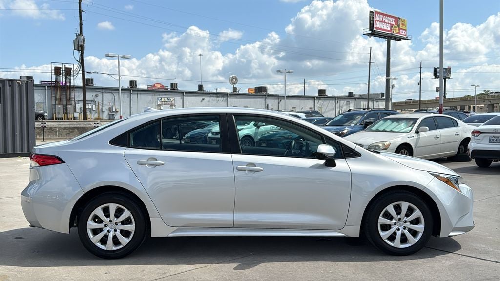 2024 Toyota COROLLA LE