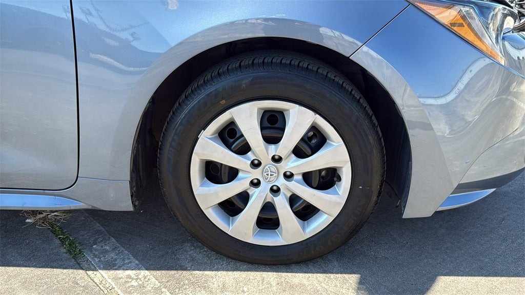 2025 Toyota COROLLA LE