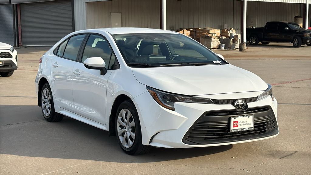 2025 Toyota COROLLA LE