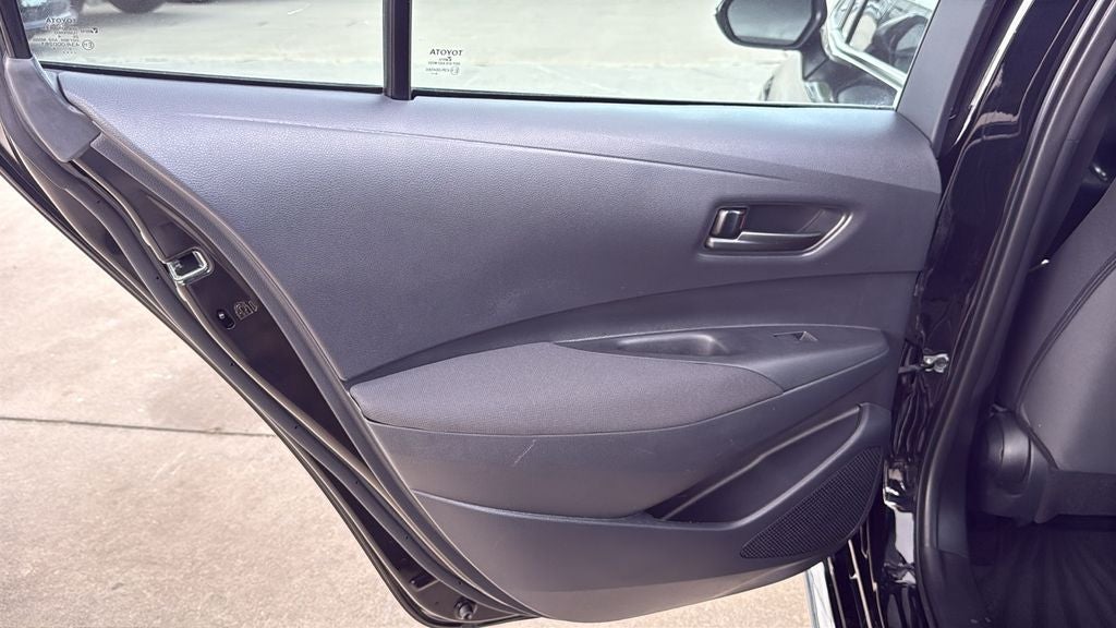 2025 Toyota COROLLA LE