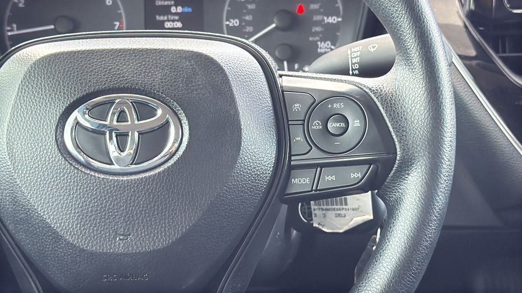 2025 Toyota COROLLA LE