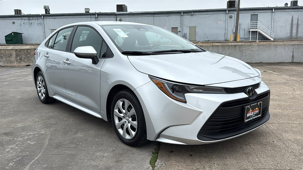 2025 Toyota COROLLA LE