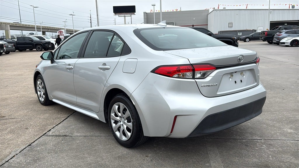 2025 Toyota COROLLA LE