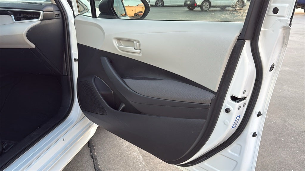 2023 Toyota COROLLA LE