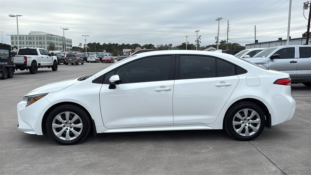 2025 Toyota COROLLA LE