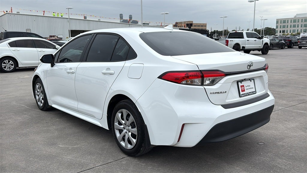 2025 Toyota COROLLA LE