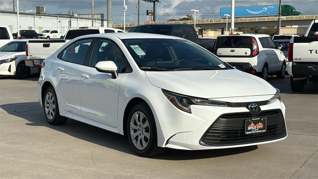 2026 Toyota COROLLA LE