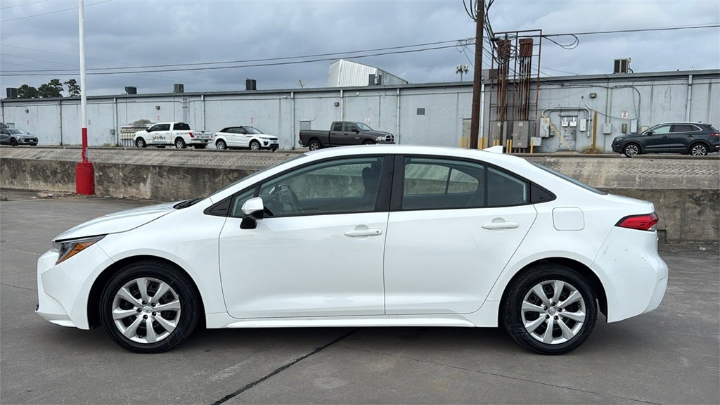 2023 Toyota COROLLA LE