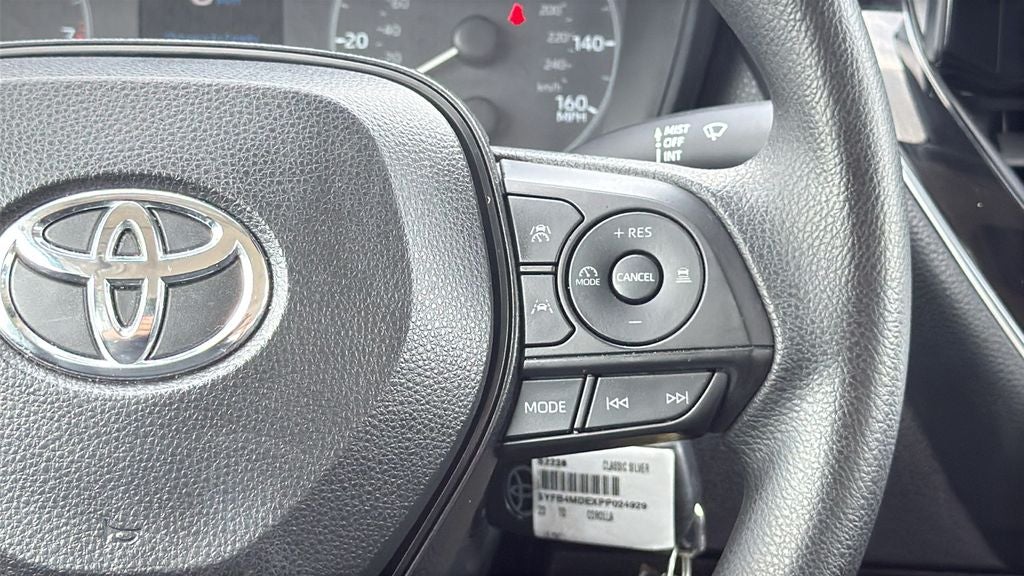 2023 Toyota COROLLA LE