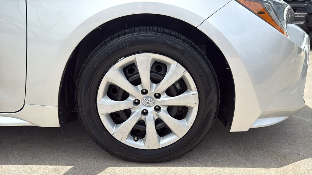 2023 Toyota COROLLA LE