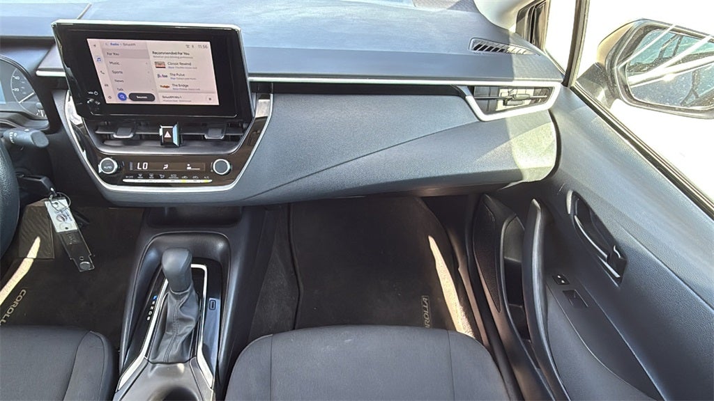 2025 Toyota COROLLA LE