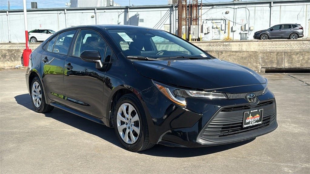 2025 Toyota COROLLA LE