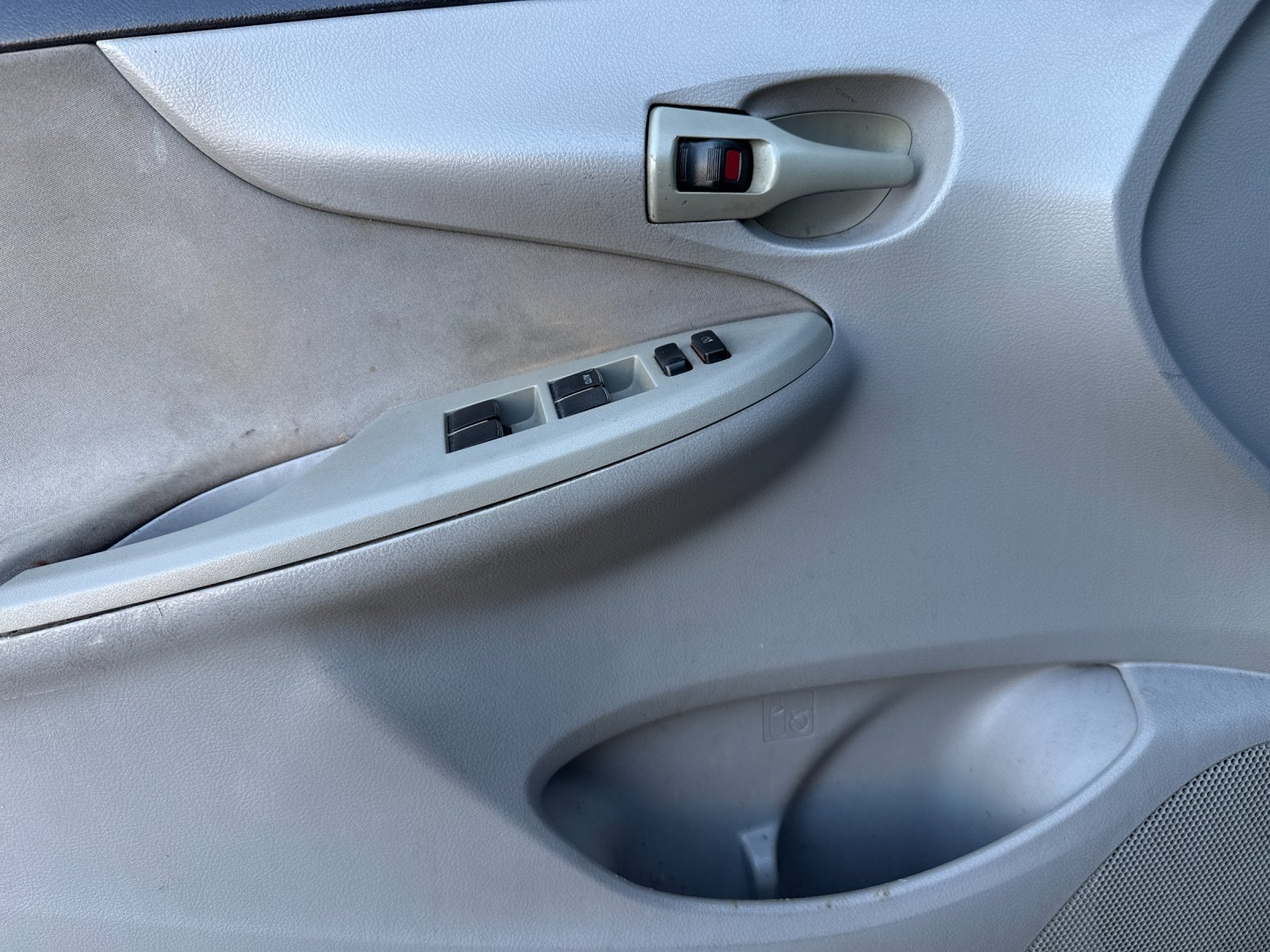 2013 Toyota COROLLA L