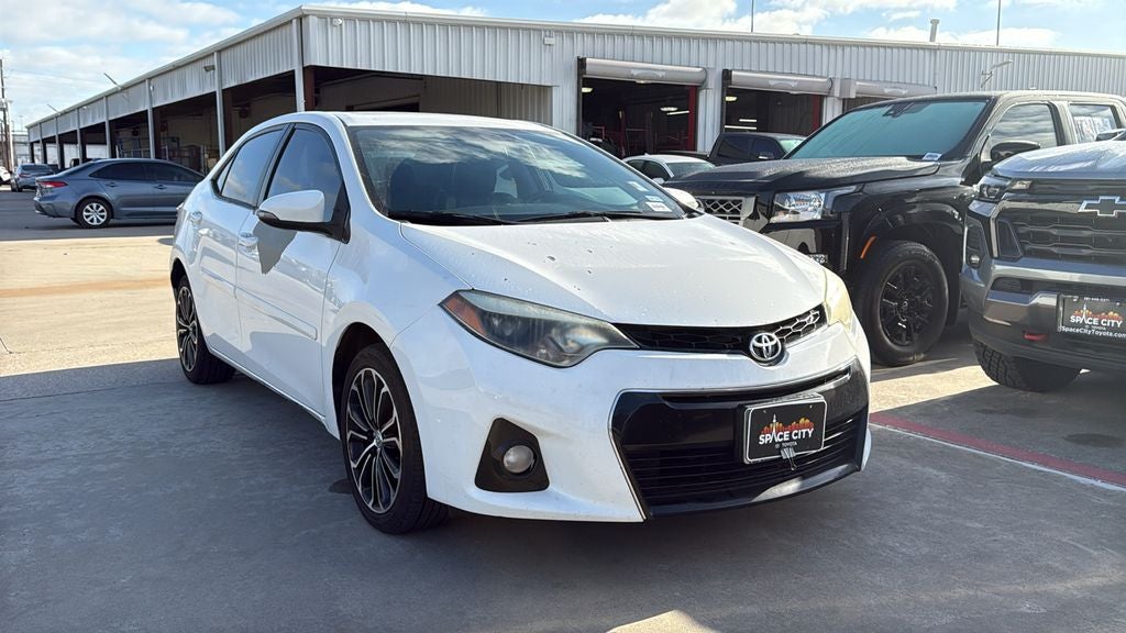 2015 Toyota COROLLA LE