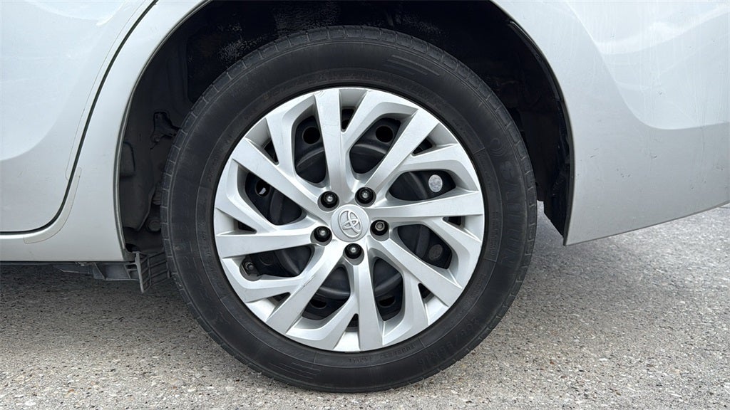 2018 Toyota COROLLA LE