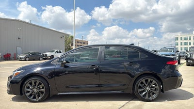 2025 Toyota COROLLA SE