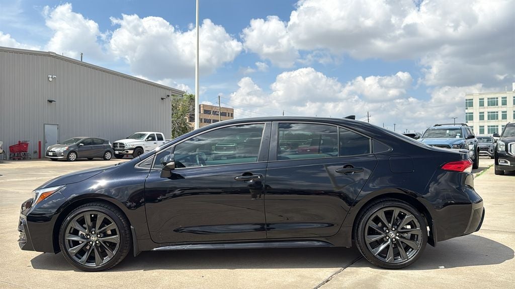 2025 Toyota COROLLA SE